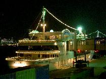 12月12日2000名！！船上のクリパ！サンタは船でやってくる！？